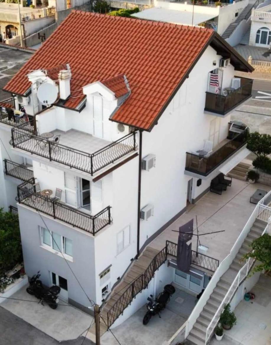 Apartments Rose Loboja Makarska Exterior foto